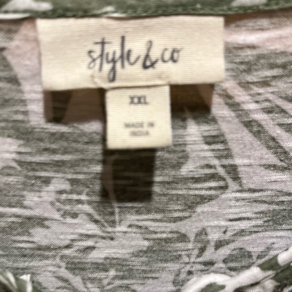 310. WOMENS STYLE & CO. XXL DETAIL TOP - Picture 3 of 6